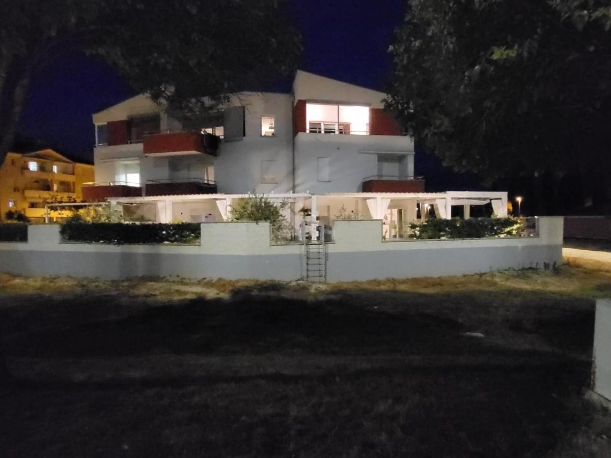 Apartman Magnolija أوماغ المظهر الخارجي الصورة